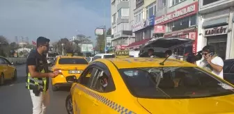 Kadıköy'de taksicilere yönelik denetim yapıldı