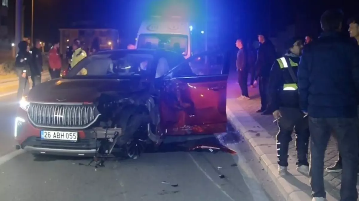 17 yaşındaki genç, izinsiz aldığı TOGG'la kaza yaptı! Aracın sahibi sinir krizi geçirdi