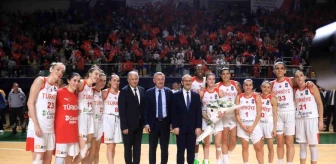 FIBA 2025 Kadınlar Avrupa Basketbol Şampiyonası: Türkiye: 75 Slovakya: 40