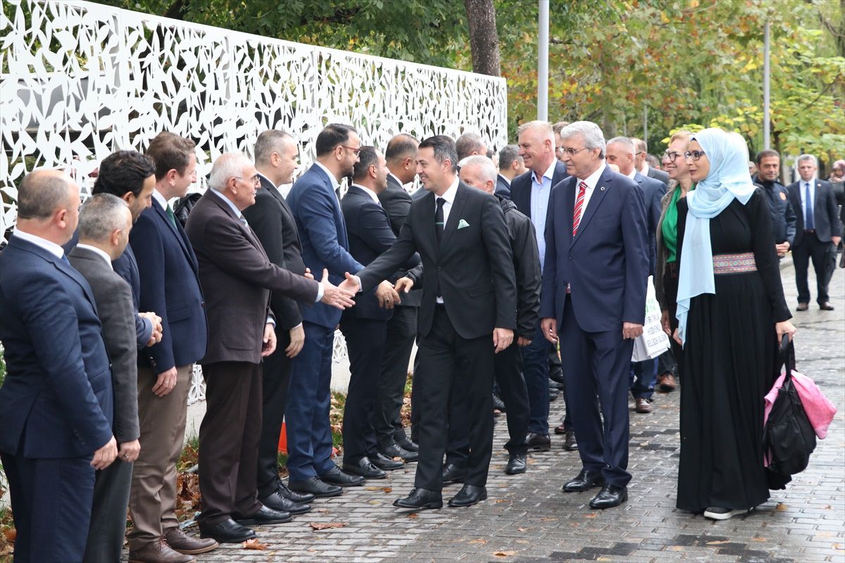 Sakarya ve Visoko Belediyeleri Kardeş Şehir Protokolü İmzaladı