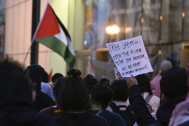 ABD Dışişleri Bakanlığı çalışanlarına Filistin'i destekleyen eylemcilerden 'istifa' çağrısı ABD Dışişleri Bakanlığı çalışanlarına Filistin'i destekleyen eylemcilerden 'istifa' çağrısı