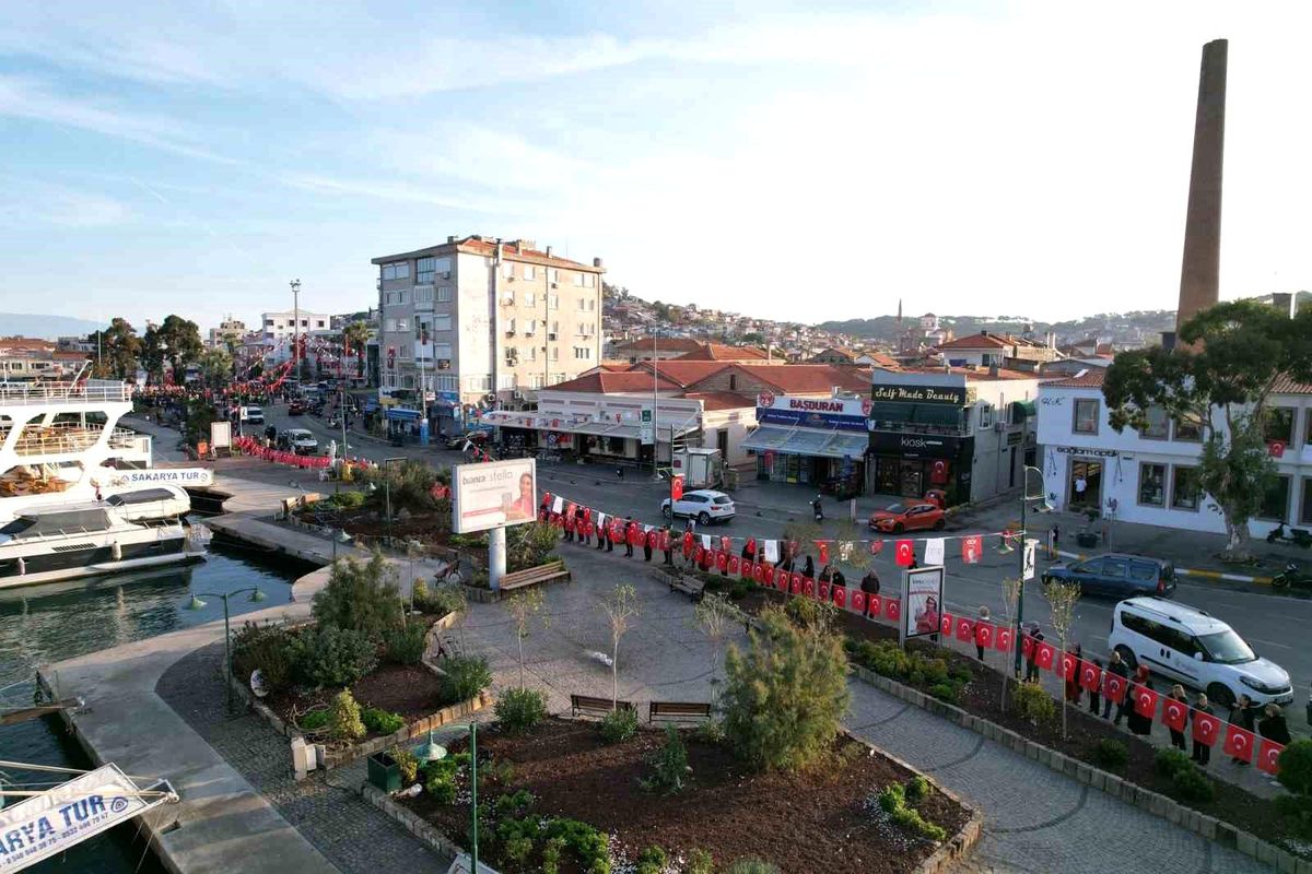 Mustafa Kemal Atatürk Ayvalık'ta Anıldı