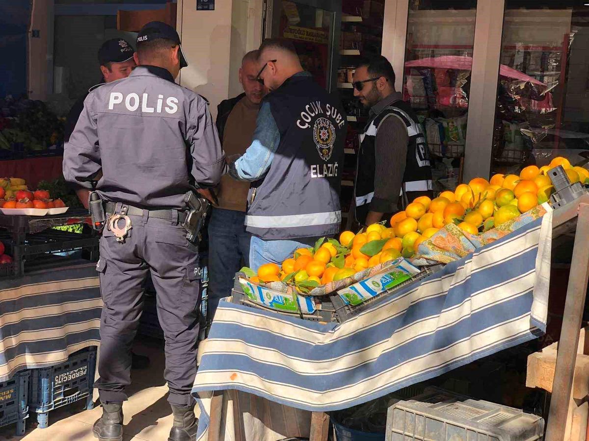 Elazığ İl Emniyet Müdürlüğü Okul Önlerinde Denetim Yapıyor