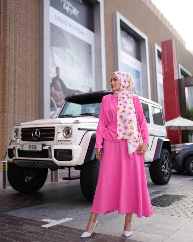 Gösterişli hayatı ve iddia edilen mal varlığıyla konuşulan Şulemsi'ye tehdit mesajları Gösterişli hayatı ve iddia edilen mal varlığıyla konuşulan Şulemsi'ye tehdit mesajları