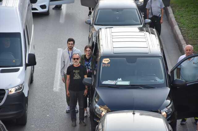 Saat 9'u 5 geçe hayat durdu! Tüm Türkiye, Ulu Önder Mustafa Kemal Atatürk için saygı duruşunda bulundu Saat 9'u 5 geçe hayat durdu! Tüm Türkiye, Ulu Önder Mustafa Kemal Atatürk için saygı duruşunda bulundu