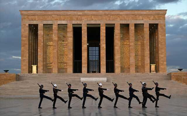 Ulu Önder Mustafa Kemal Atatürk'ü aramızdan ayrılışının 85. yıl dönümünde sevgi, saygı ve hasretle anıyoruz Ulu Önder Mustafa Kemal Atatürk'ü aramızdan ayrılışının 85. yıl dönümünde sevgi, saygı ve hasretle anıyoruz