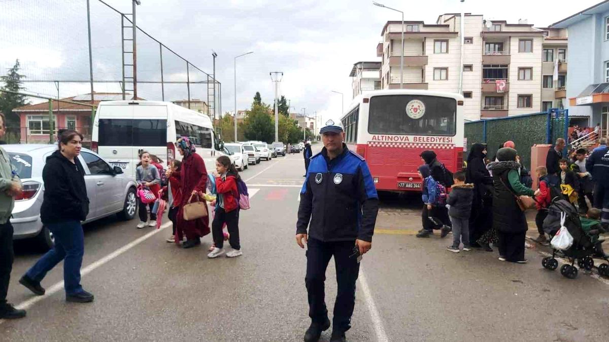 Yalova'da eğitim güvenliği için sürekli denetim yapılıyor