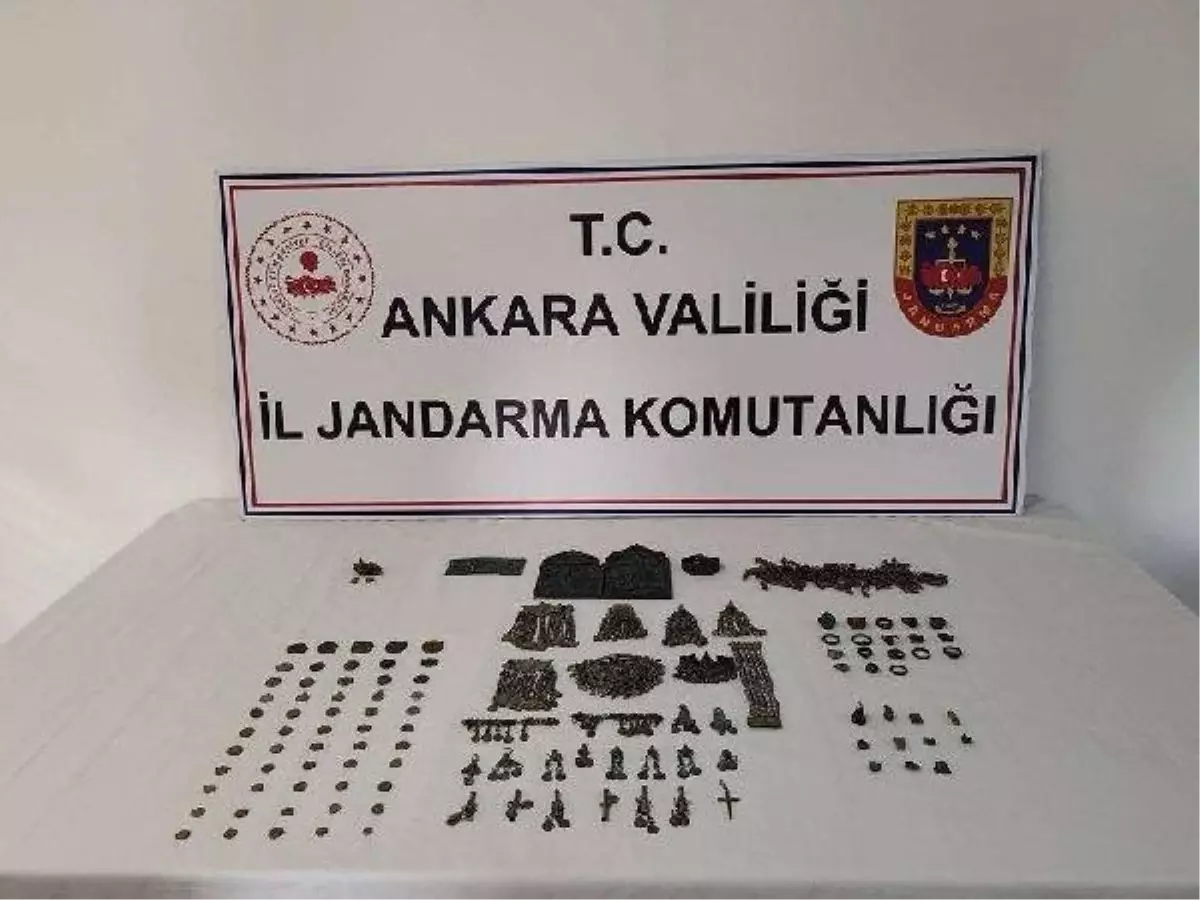 Ayaş'ta Tarihi Eser Kaçakçılığı Operasyonu: 101 Eser Ele Geçirildi