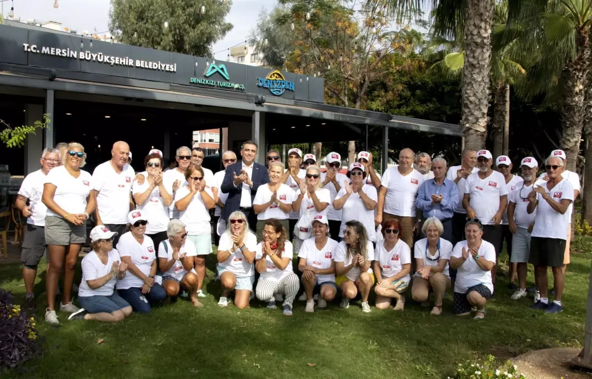 Denizlerdeyiz Amatör Denizciler Derneği'nden Başkan Seçer'e plaket