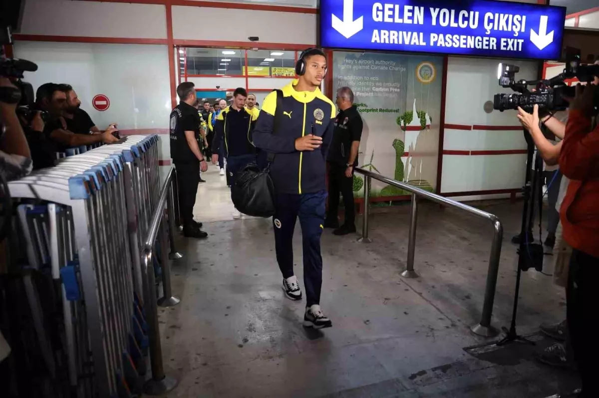 Fenerbahçe Adana Demirspor Maçı İçin Adana'ya Geldi