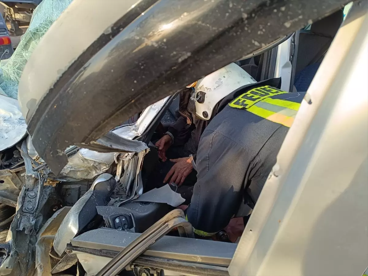 Gaziantep'te tırla otomobilin çarpıştığı kazada bir kişi yaralandı