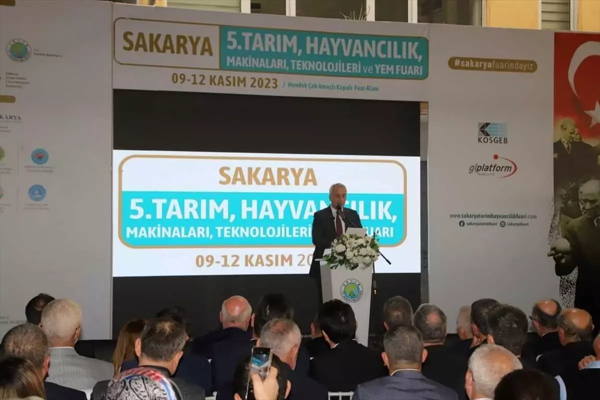 Hendek'te Tarım ve Hayvancılık Fuarı Ziyaretçilerini Ağırlıyor