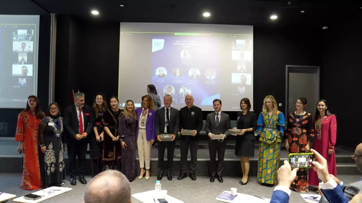 Liv Hospital'da Sağlıkta Multikültürel Yaklaşım ve Hizmet Konferansı