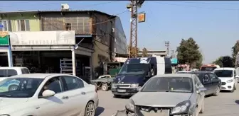 Malatya'da otomobil yunus ekibine çarptı: 2 polis yaralandı