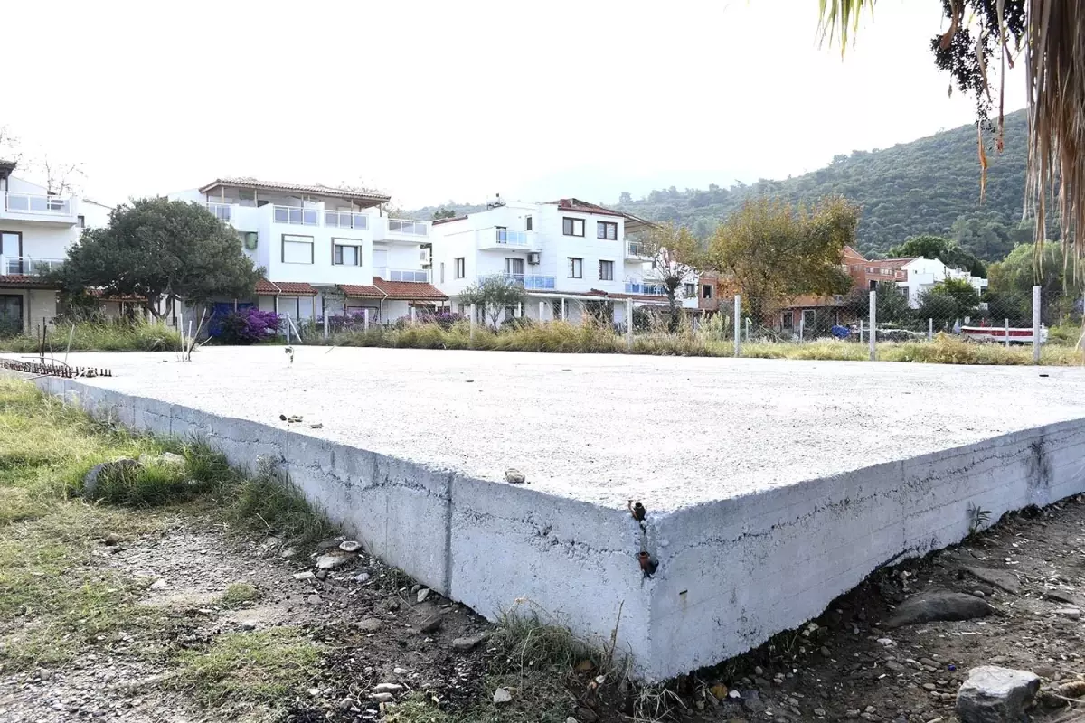 Kuşadası Belediyesi Kaçak Yapılaşmaya Karşı Mücadelesini Sürdürüyor