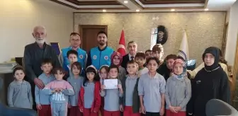 Sakarya'daki İlkokul Öğrencileri Harçlıklarını Gazze'ye Bağışladı
