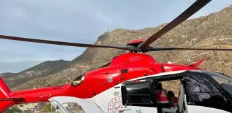 Gümüşhane'de Ayı Saldırısı Sonucu Yaralanan Kişi Ambulans Helikopterle Trabzon'a Getirildi