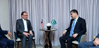 Pakistan Başbakanı Suudi Arabistan Veliaht Prensi ile görüştü