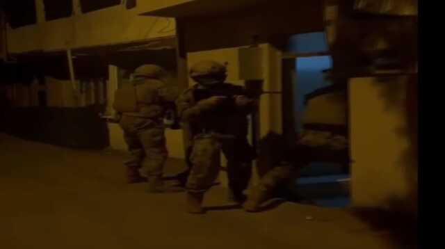 81 ilde 'Çember' operasyonu! Arama kaydı bulunan 5 bin 309 firari yakalandı 81 ilde 'Çember' operasyonu! Arama kaydı bulunan 5 bin 309 firari yakalandı