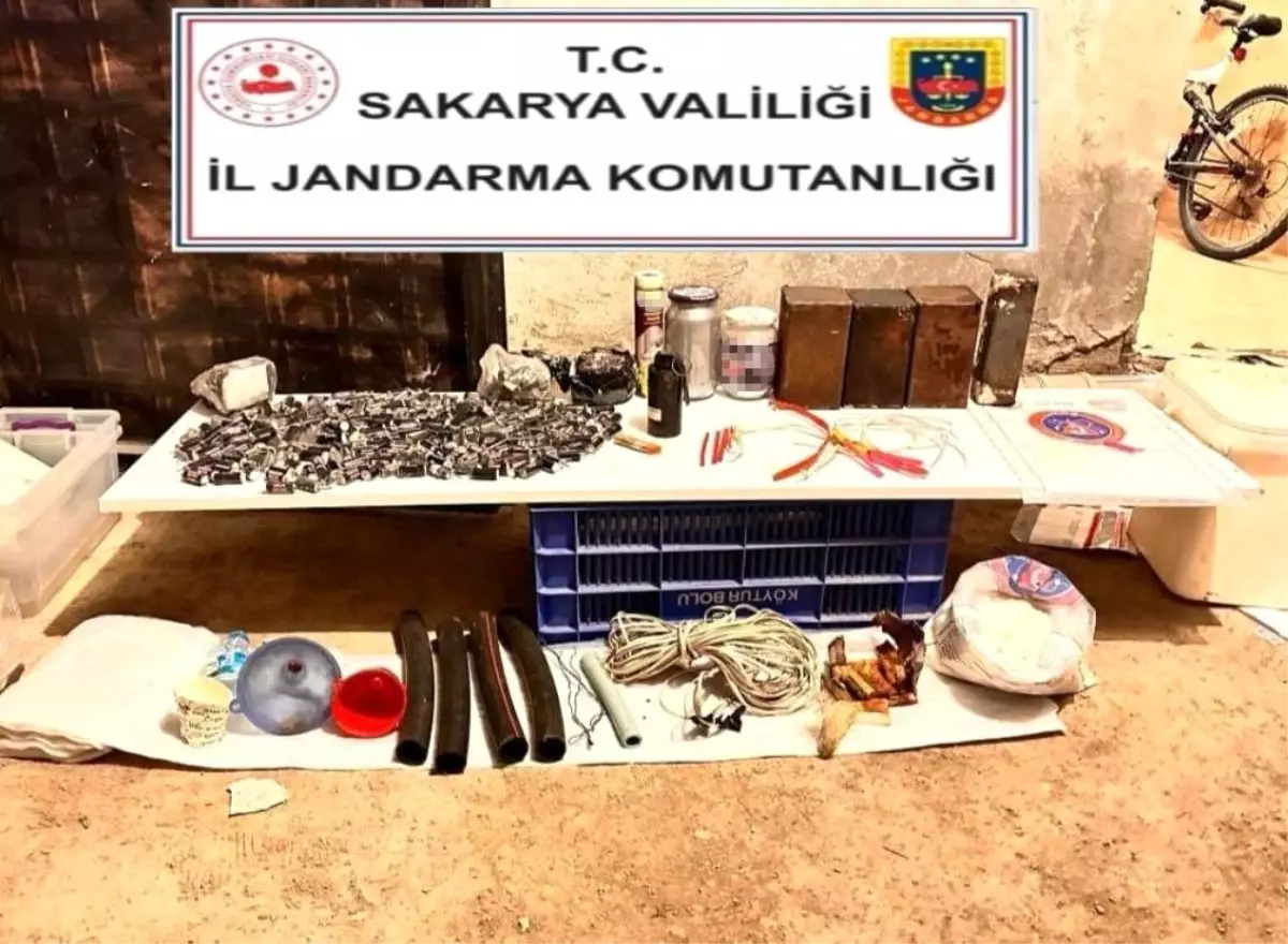 Sakarya'da Patlayıcı Madde Operasyonu: 5 Kilogram Amonyum Nitrat Ele Geçirildi