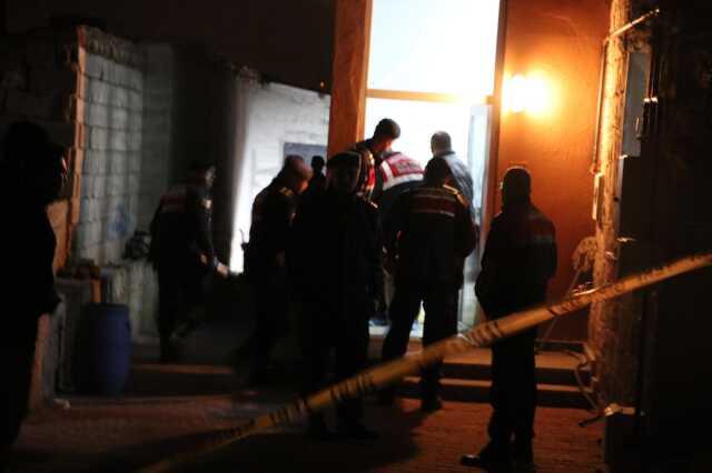 Kadın, evinde başına cisimle vurularak öldürüldü Kadın, evinde başına cisimle vurularak öldürüldü