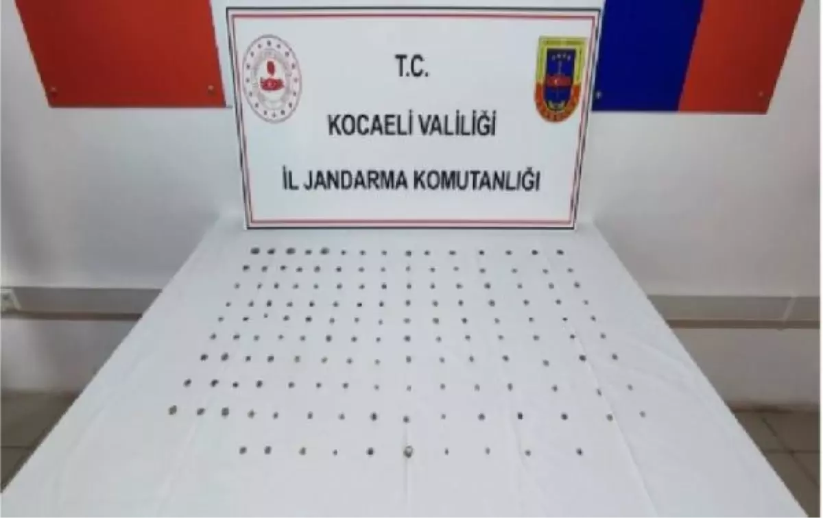 Gebze'de Tarihi Eser Operasyonu: 144 Sikke ve 1 Yüzük Ele Geçirildi