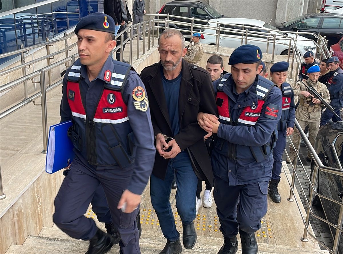 Zonguldak'ta ormanlık alanda yanmış halde erkek cesedi bulundu
