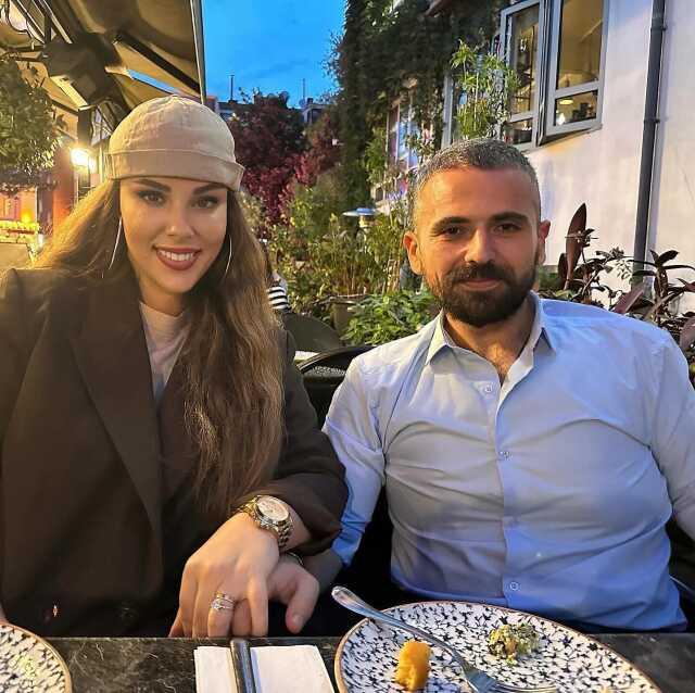 3 ay önce evlenen şarkıcı Tuğçe Tayfur'dan hamilelik müjdesi 3 ay önce evlenen şarkıcı Tuğçe Tayfur'dan hamilelik müjdesi