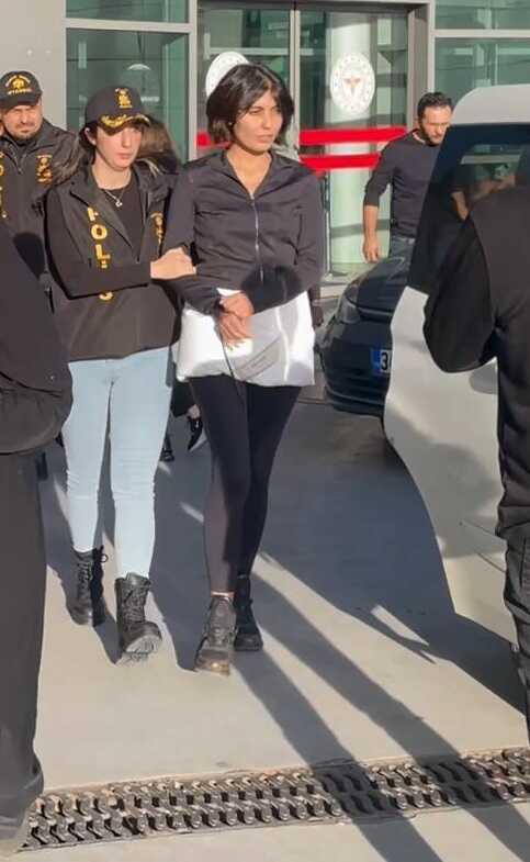 Bahar ve Nihal Candan kardeşlerin gözaltına alındığı sazan sarmalı yöntemiyle dolandırıcılık davasında mütalaa açıklandı Bahar ve Nihal Candan kardeşlerin gözaltına alındığı sazan sarmalı yöntemiyle dolandırıcılık davasında mütalaa açıklandı