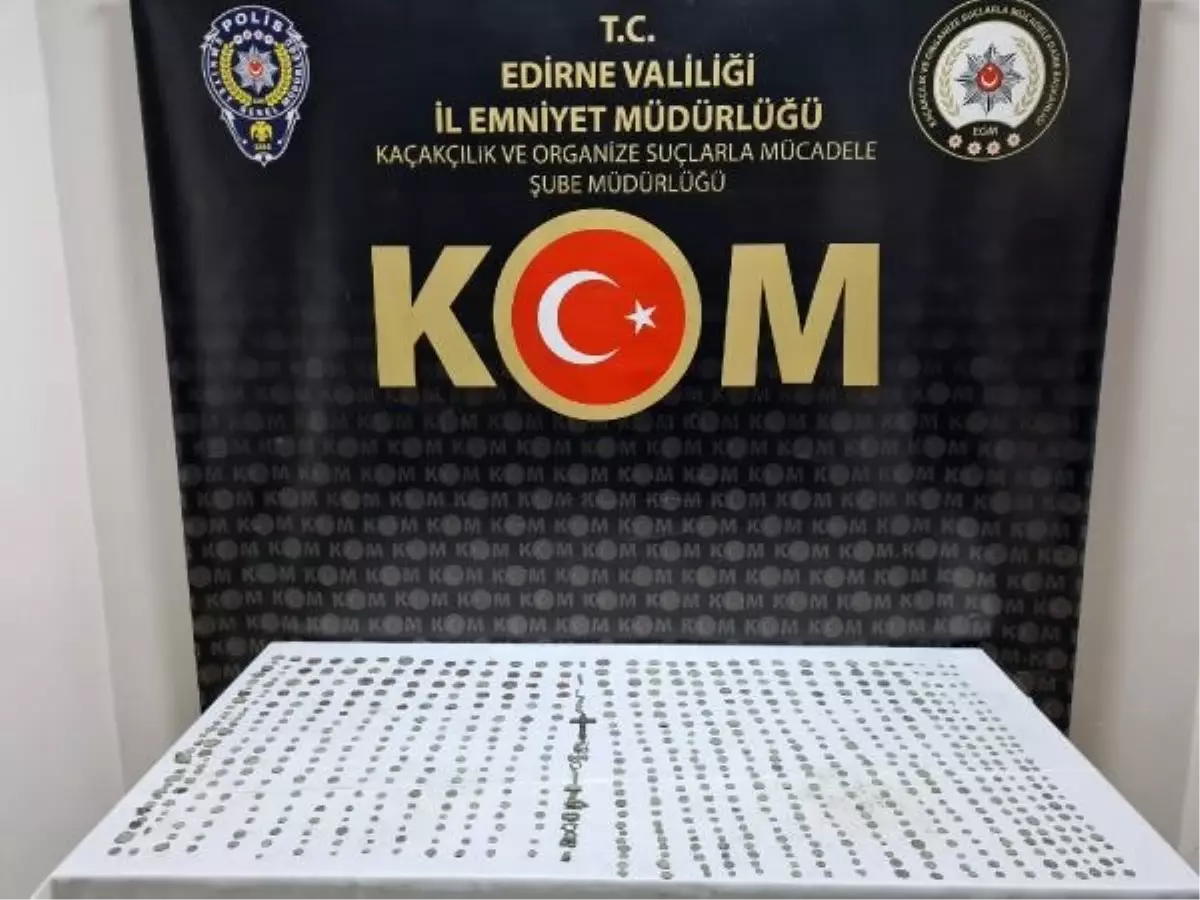 Edirne'de Tarihi Eser Operasyonu: 695 Obje Ele Geçirildi