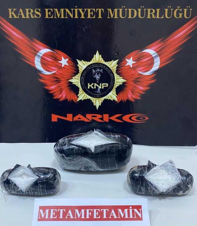 İran uyruklu yolcunun makatından uyuşturucu çıktı İran uyruklu yolcunun makatından uyuşturucu çıktı