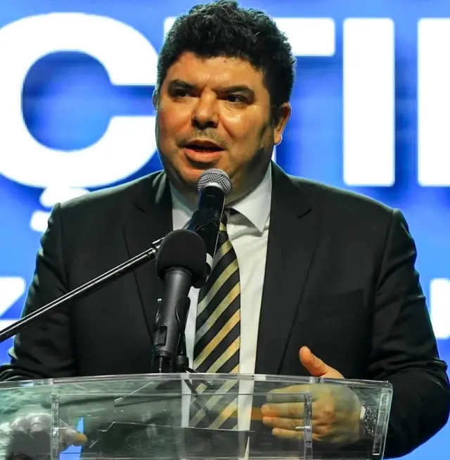 Buca Belediye Başkanı Erhan Kılıç Tadilat Sırasında Kaza Geçirdi Buca Belediye Başkanı Erhan Kılıç Tadilat Sırasında Kaza Geçirdi