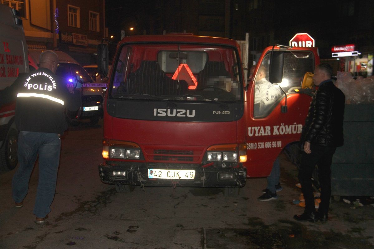 Kamyonet Sürücüsü Direksiyon Başında Ölü Bulundu
