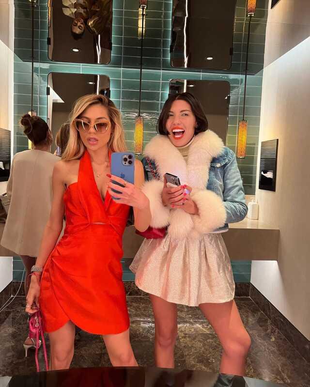 Sosyal medya fenomenleri Bahar ve Nihal Candan, suç gelirlerini aklama suçlamasıyla gözaltına alındı Sosyal medya fenomenleri Bahar ve Nihal Candan, suç gelirlerini aklama suçlamasıyla gözaltına alındı