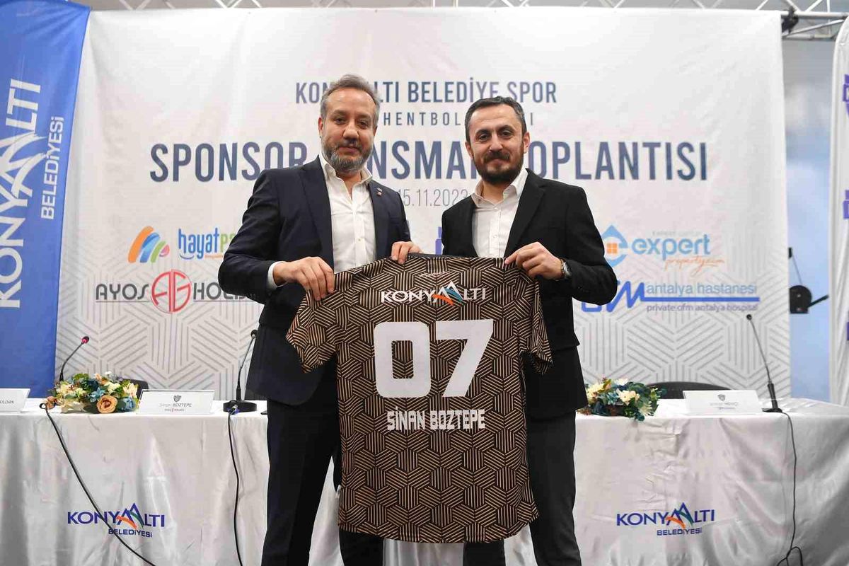 Antalyaspor Başkanı Konyaaltı Belediye Spor Kulübü Kadın Hentbol Takımı'nı Gururla Kıskanıyor