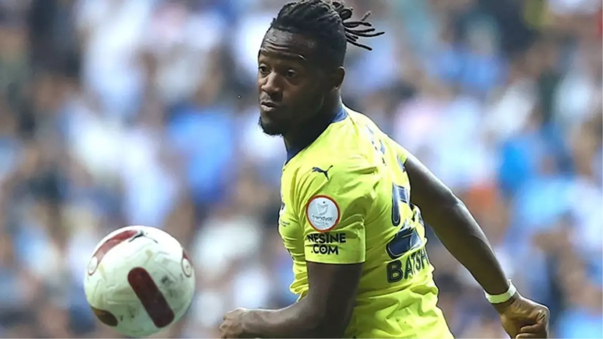 Fenerbahçe'de 1 yolcu, 2 aday! Golcünün kralı geliyor