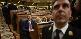 İspanya Başbakanı Pedro Sanchez, güvenoyu için Meclis'te tartışmalı oturum başlattı