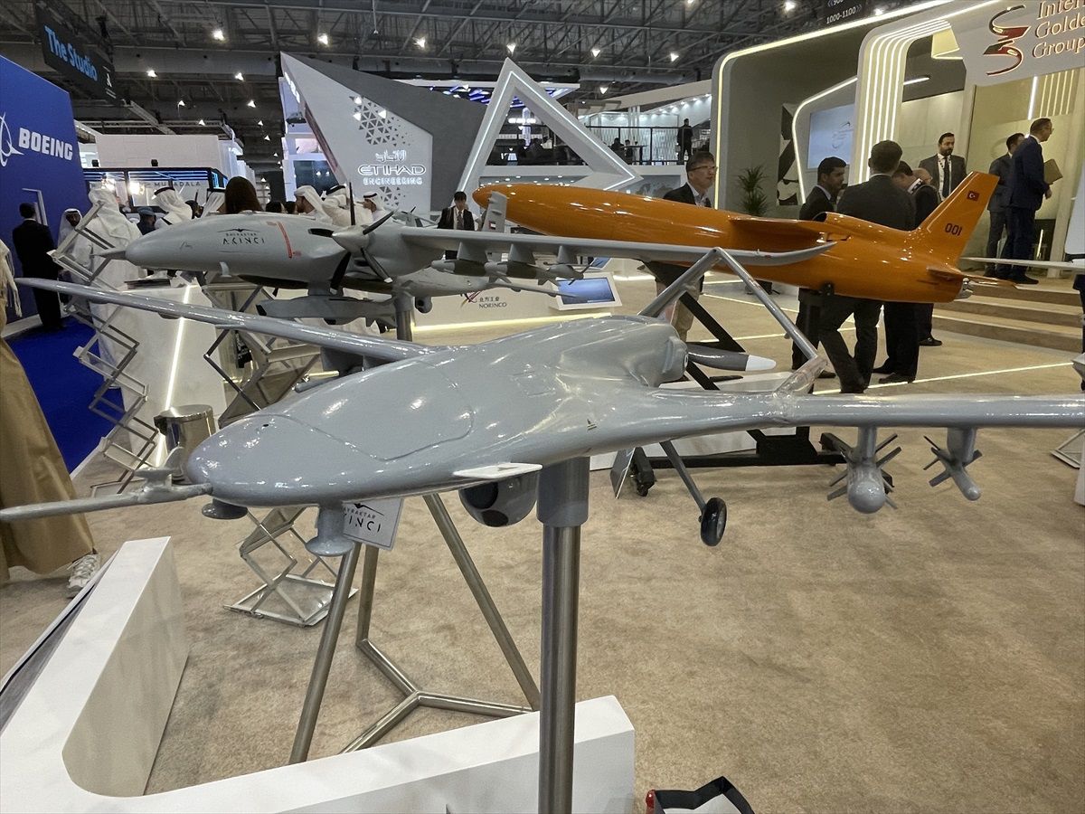 Bayraktar Akıncı ve Bayraktar TB2 Dubai Airshow 2023'te Tanıtılıyor