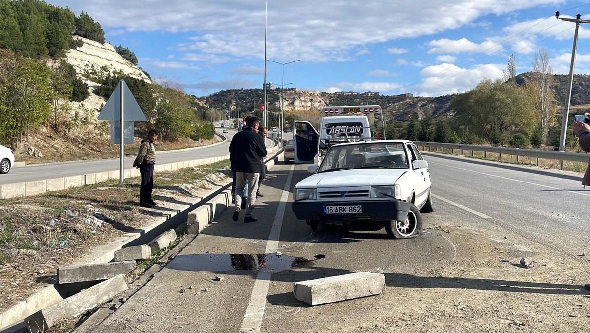 Burdur-Antalya Karayolunda Kaza: 1 Kişi Yaralandı