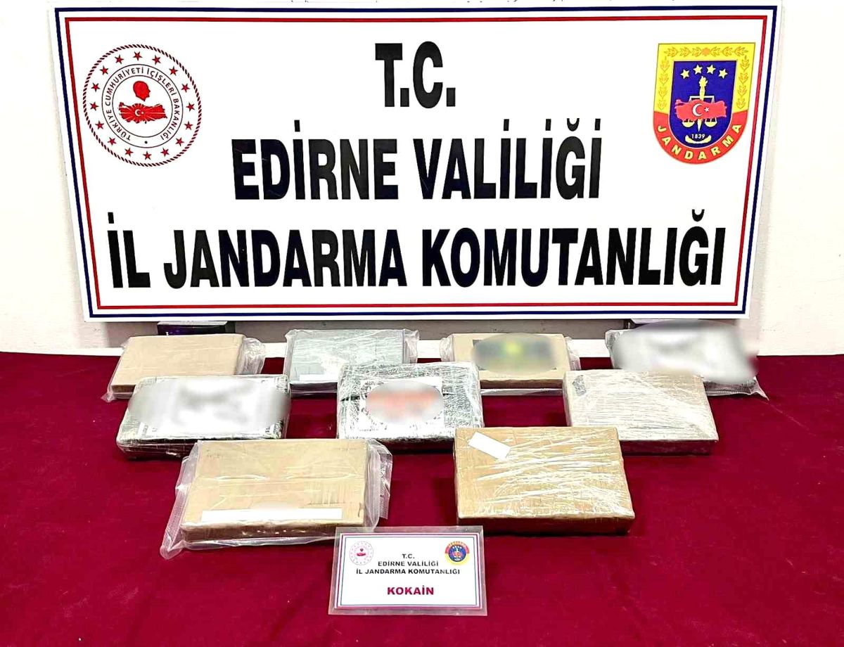 Edirne'de 10 Kilogram Kokain Ele Geçirildi