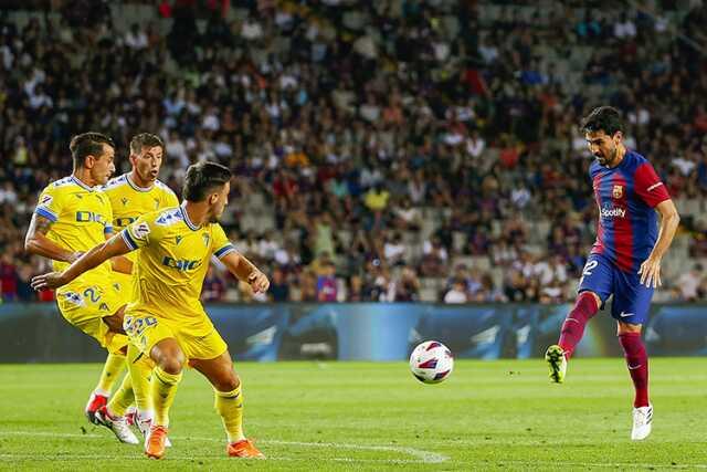 İlkay Gündoğan hiç düşünmeden Mesut Özil'e benzeyen tek Türk futbolcunun adını verdi: Çok yetenekli İlkay Gündoğan hiç düşünmeden Mesut Özil'e benzeyen tek Türk futbolcunun adını verdi: Çok yetenekli