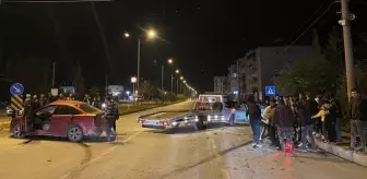 Göksun'da Otomobil ile Motosiklet Çarpıştı: 2 Kişi Ağır Yaralandı