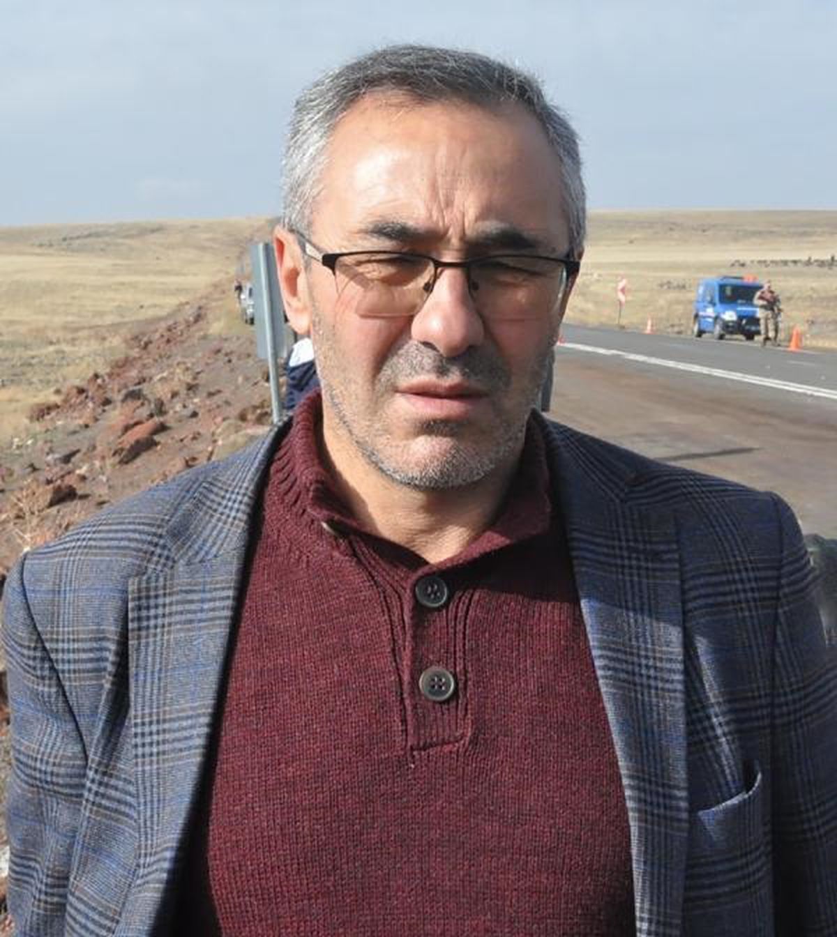 Kars'ta Tur Minibüsü Koyun Sürüsüne Çarptı: 25 Koyun Öldü