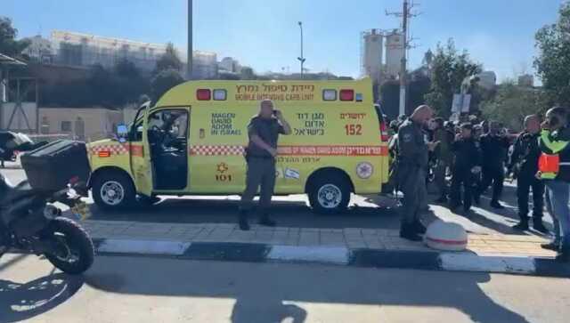 Kudüs'te hareketli saatler! Polis 3 silahlı saldırganı öldürdü, 1'i ağır 5 kişi yaralandı