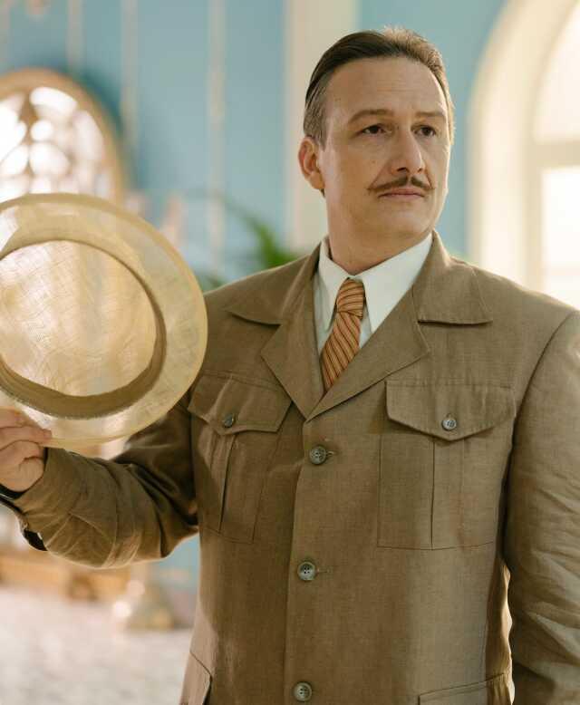 Osman Sonant, ailevi sorunlarından dolayı başrol olduğu Bihter'in galasına katılmadı Osman Sonant, ailevi sorunlarından dolayı başrol olduğu Bihter'in galasına katılmadı