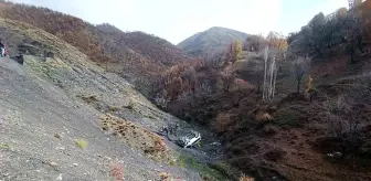 Siirt'te minibüs kaza sonucu vadiden çıkartıldı