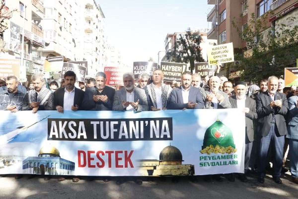 Diyarbakır'da İsrail Protestosu ve Filistin'e Destek Çağrısı