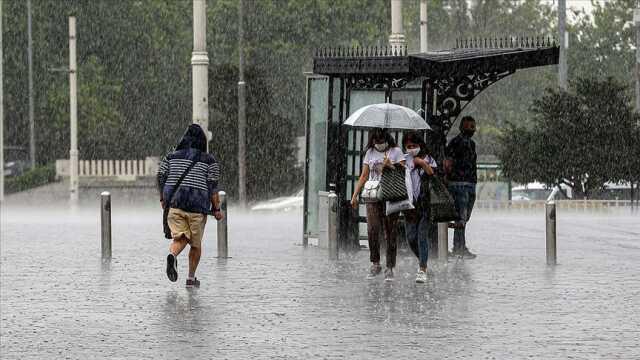 Meteoroloji'den aralarında İstanbul, Ankara ve İzmir'in olduğu 66 il için sarı ve turuncu kodlu uyarı Meteoroloji'den aralarında İstanbul, Ankara ve İzmir'in olduğu 66 il için sarı ve turuncu kodlu uyarı