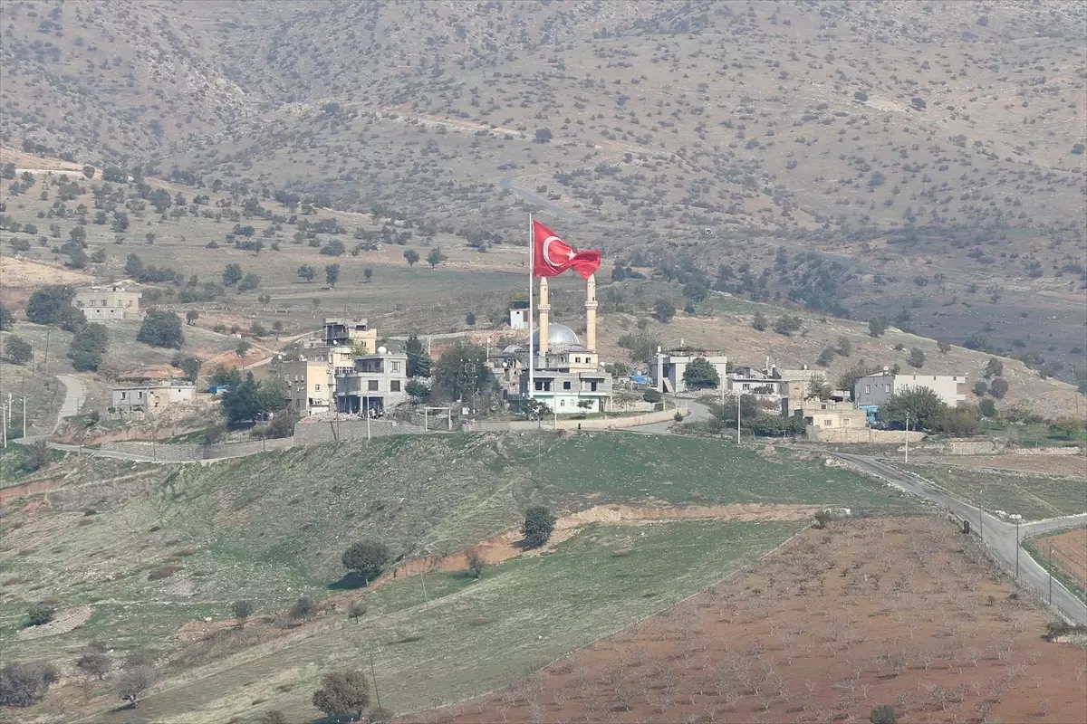 PKK'lı teröristlerin 'Bayraktepe'de katlettiği 11 kişi unutulmadı