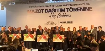 Bakan Şimşek, Gaziantep'te çiftçilere mazot ve sertifikalı tohum dağıttı